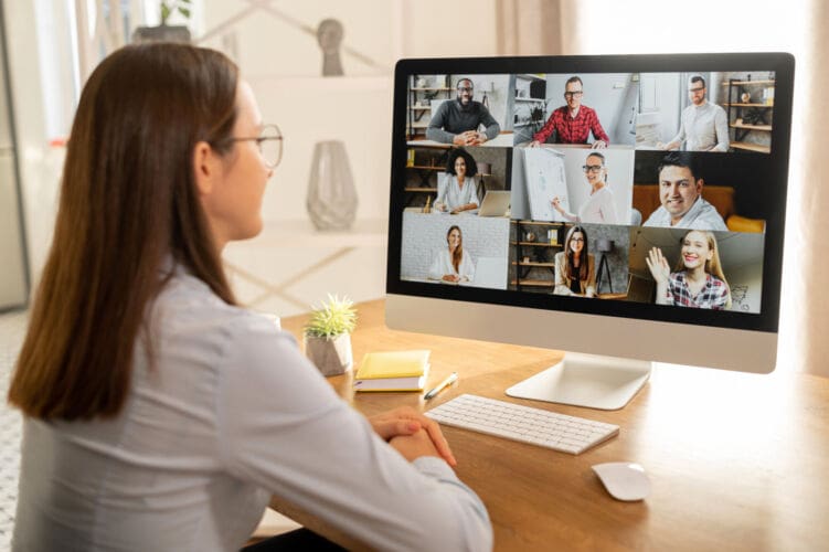 How to effectively manage remote employees