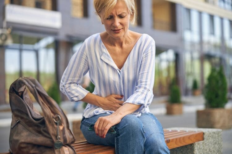 How to avoid food poisoning on holiday