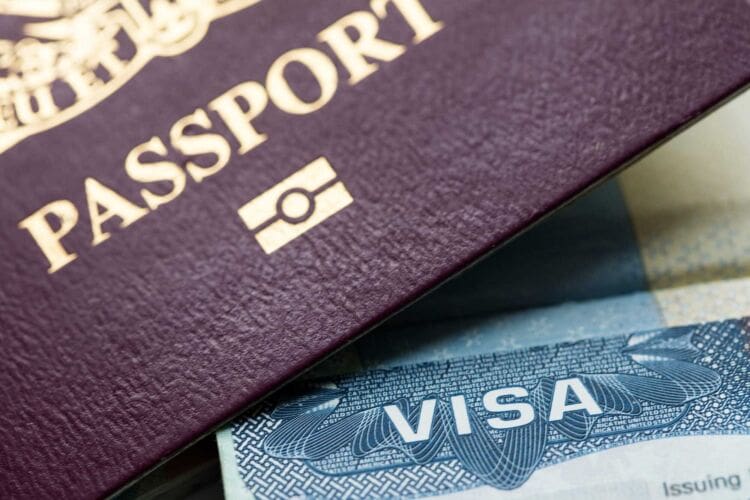 How to spot a fake ID