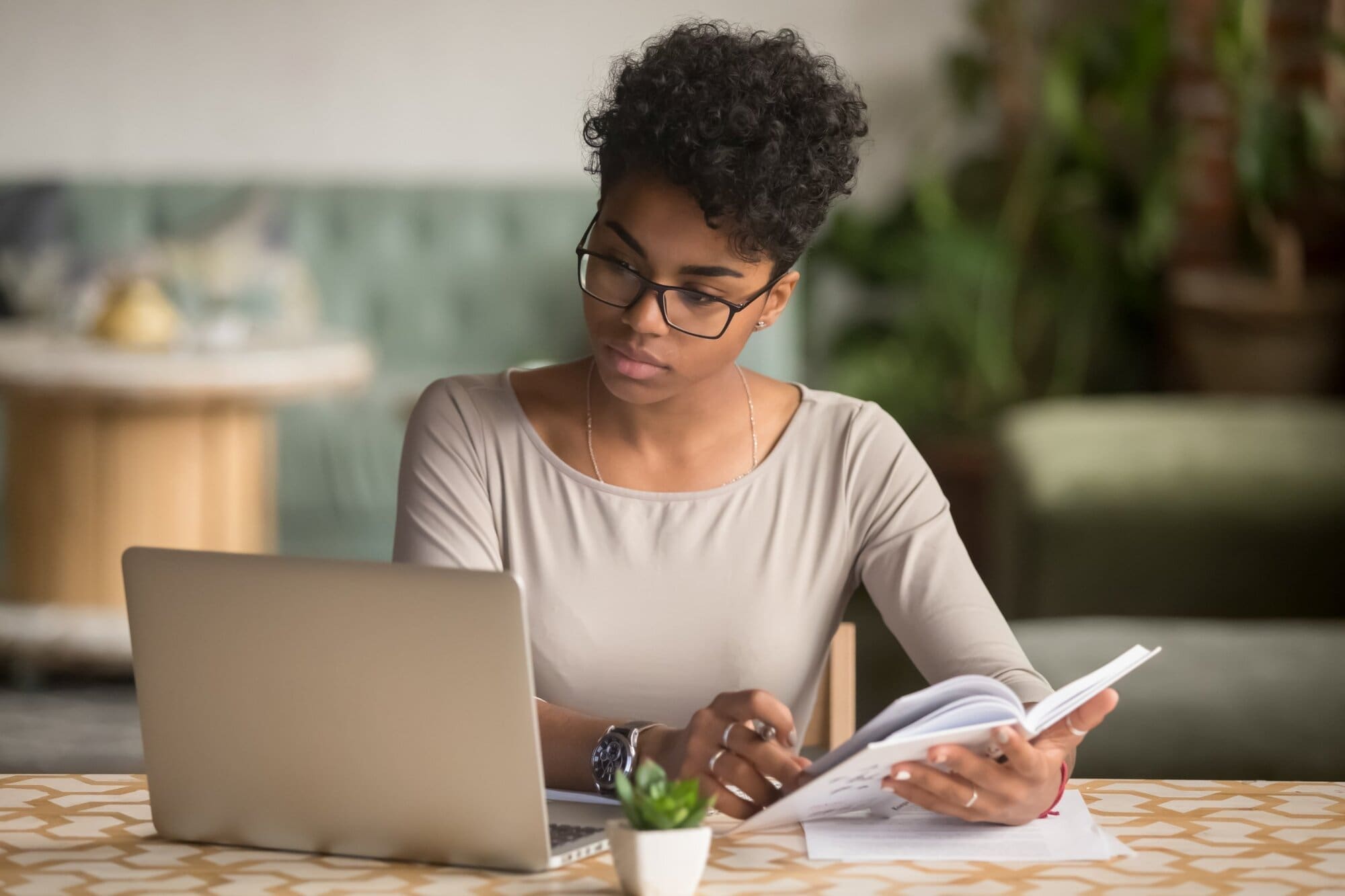 Doing online courses to become fashion designer