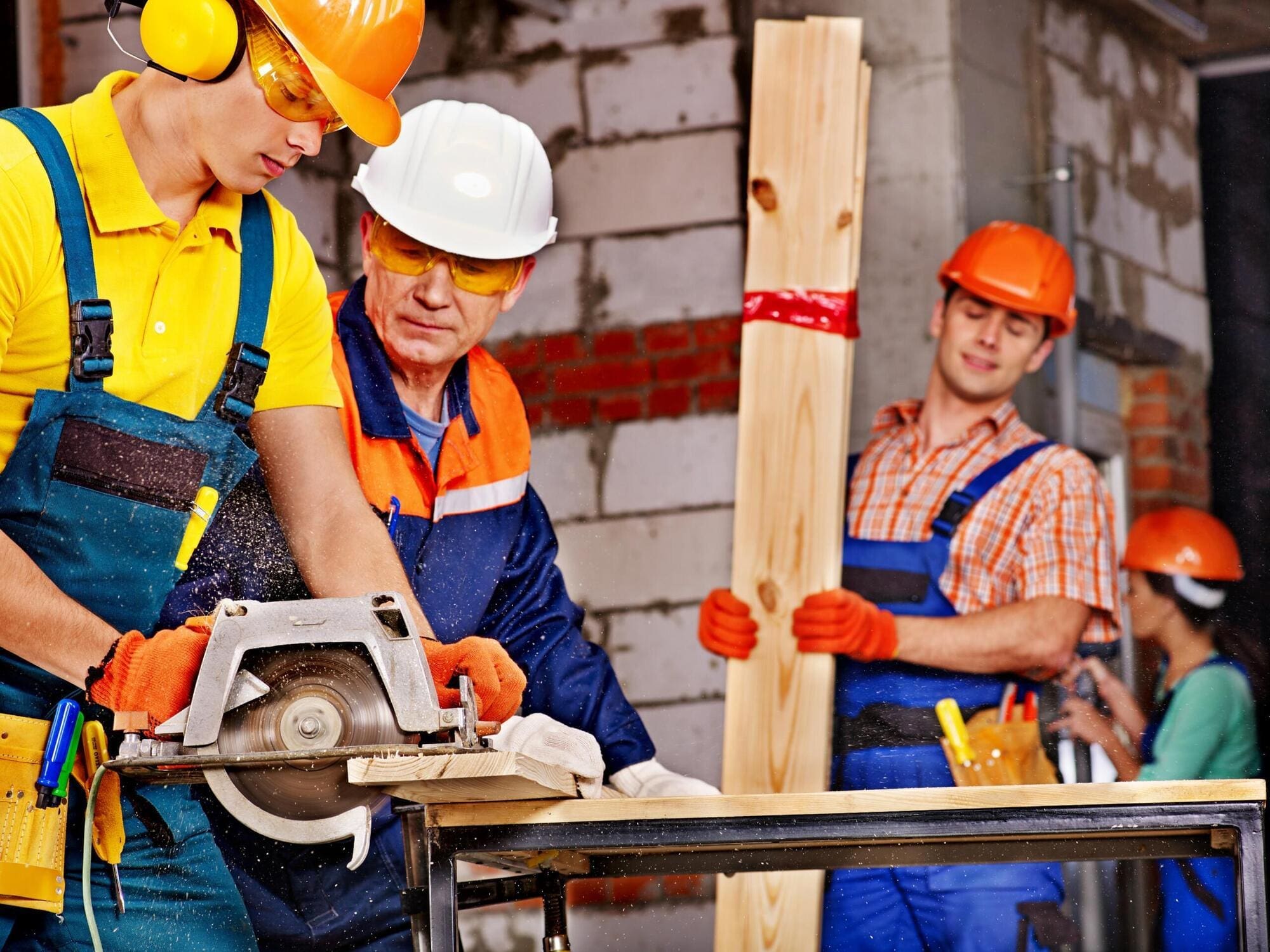 Joiner receiving training