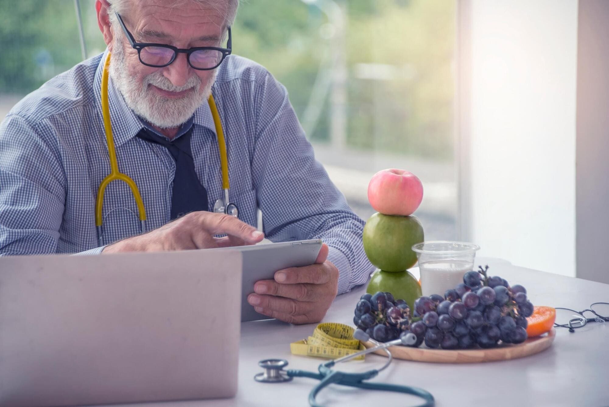 Nutritionist working from home