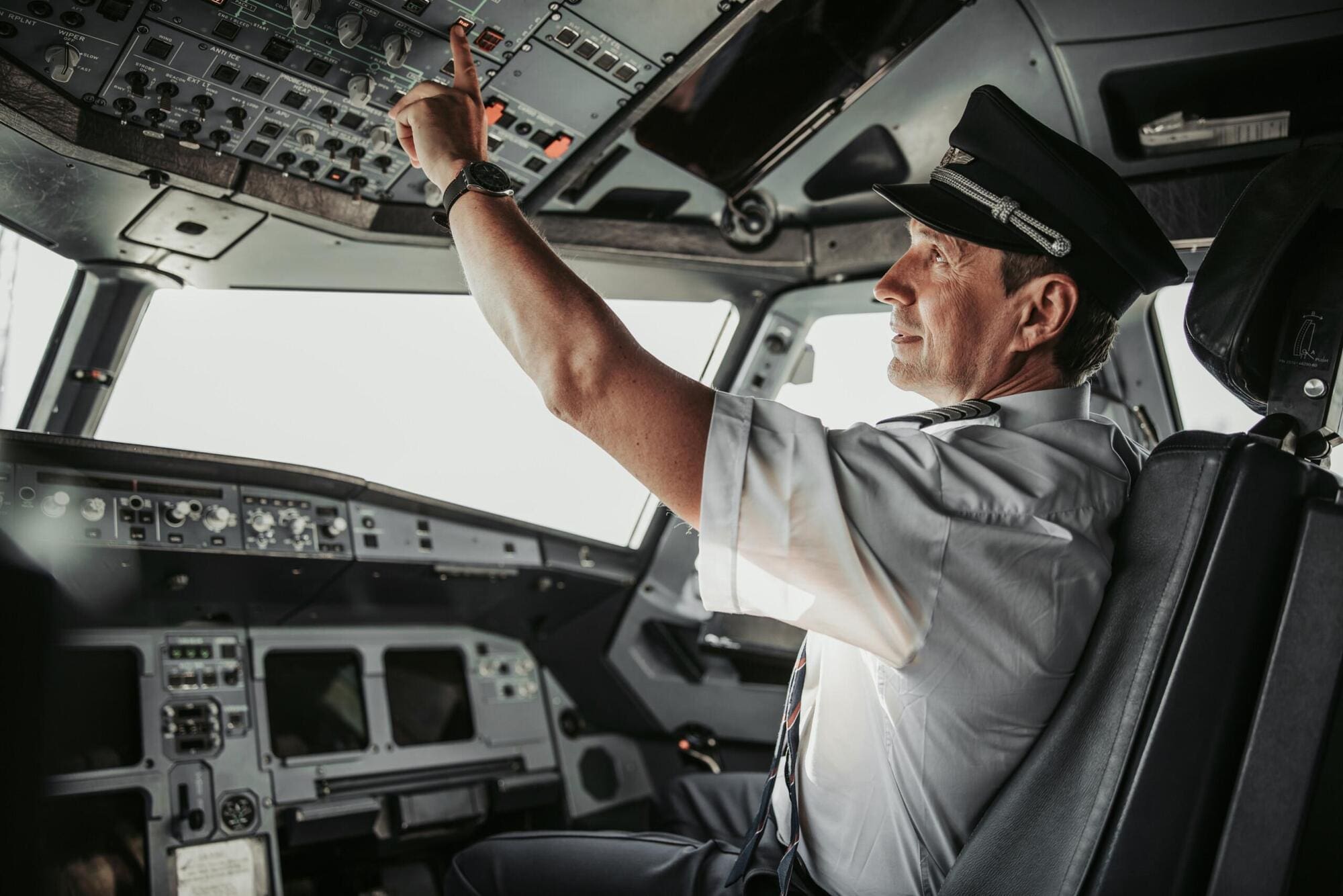 Airline pilot with knowledge in guidelines Airline pilot with knowledge in guidelines
