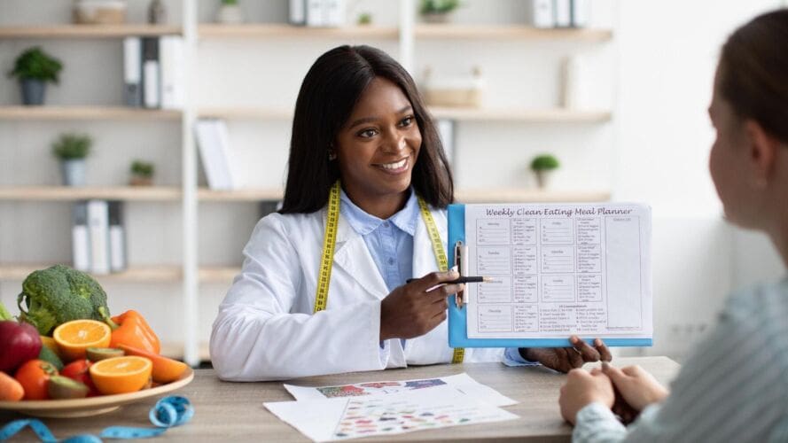 Becoming a nutritionist