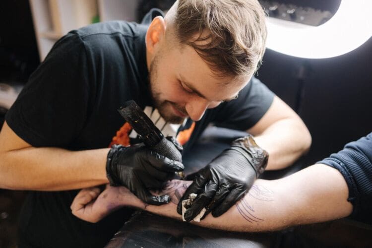 Becoming a tattoo artist