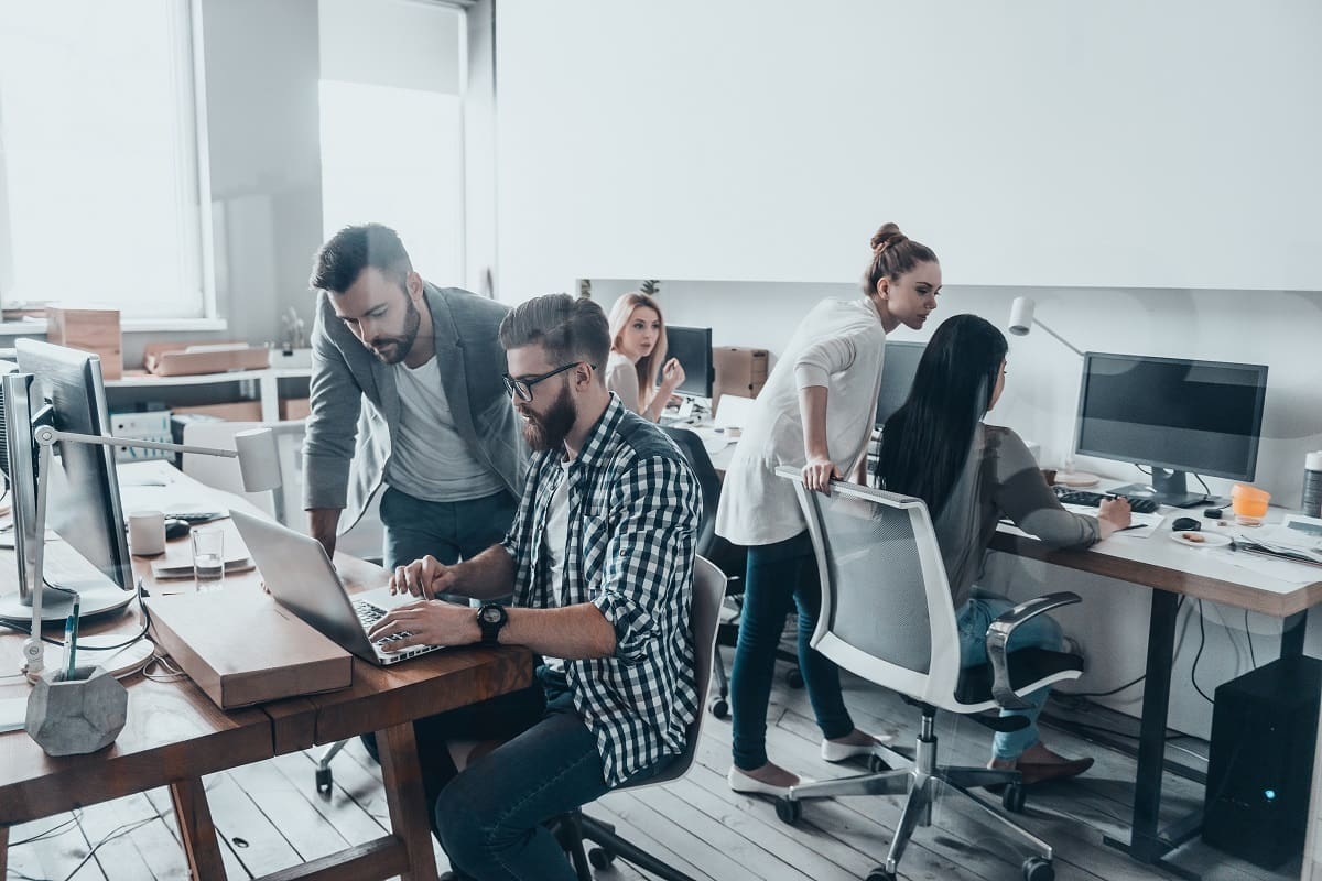 Bookkeepers working in independent firm