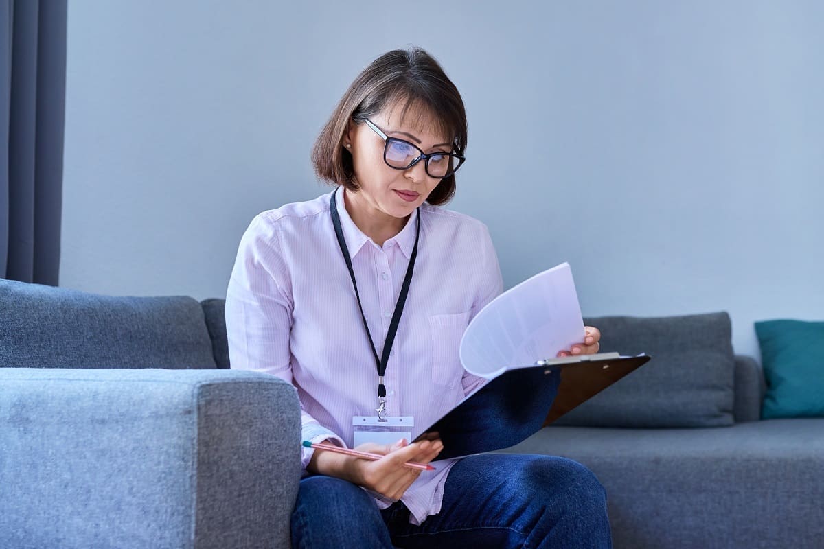 CBT therapist focusing on specific therapy area
