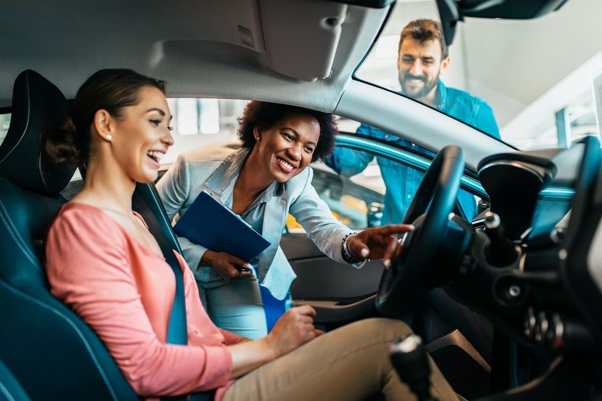 Car dealer specialising in brand specific dealerships