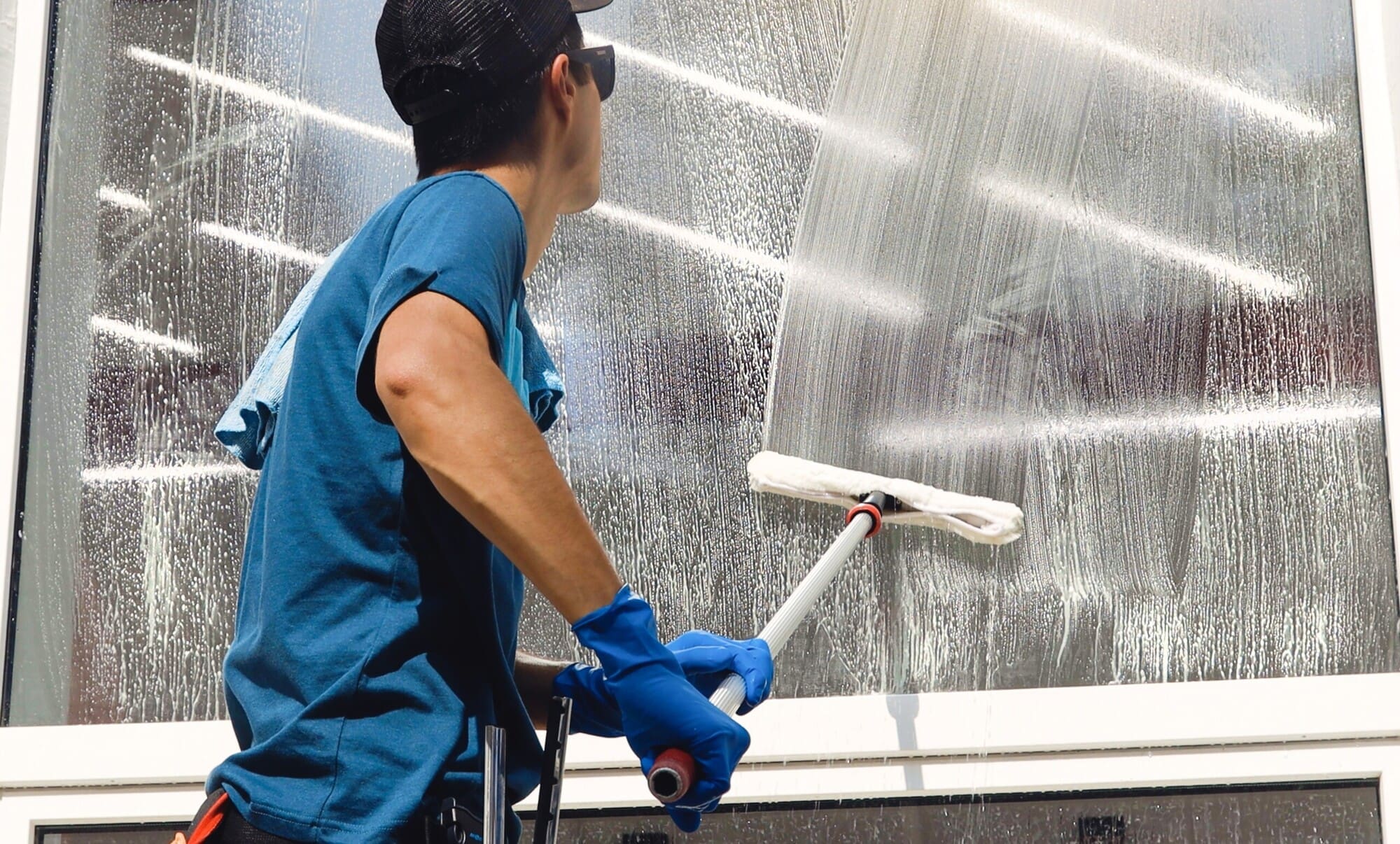 Cleaning windows