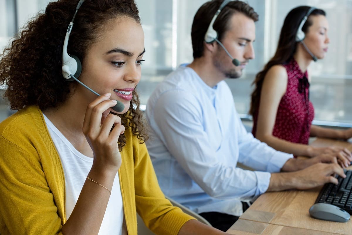 call centre advisor responsibilities