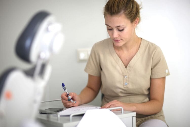 CPD courses for Dental Nurses
