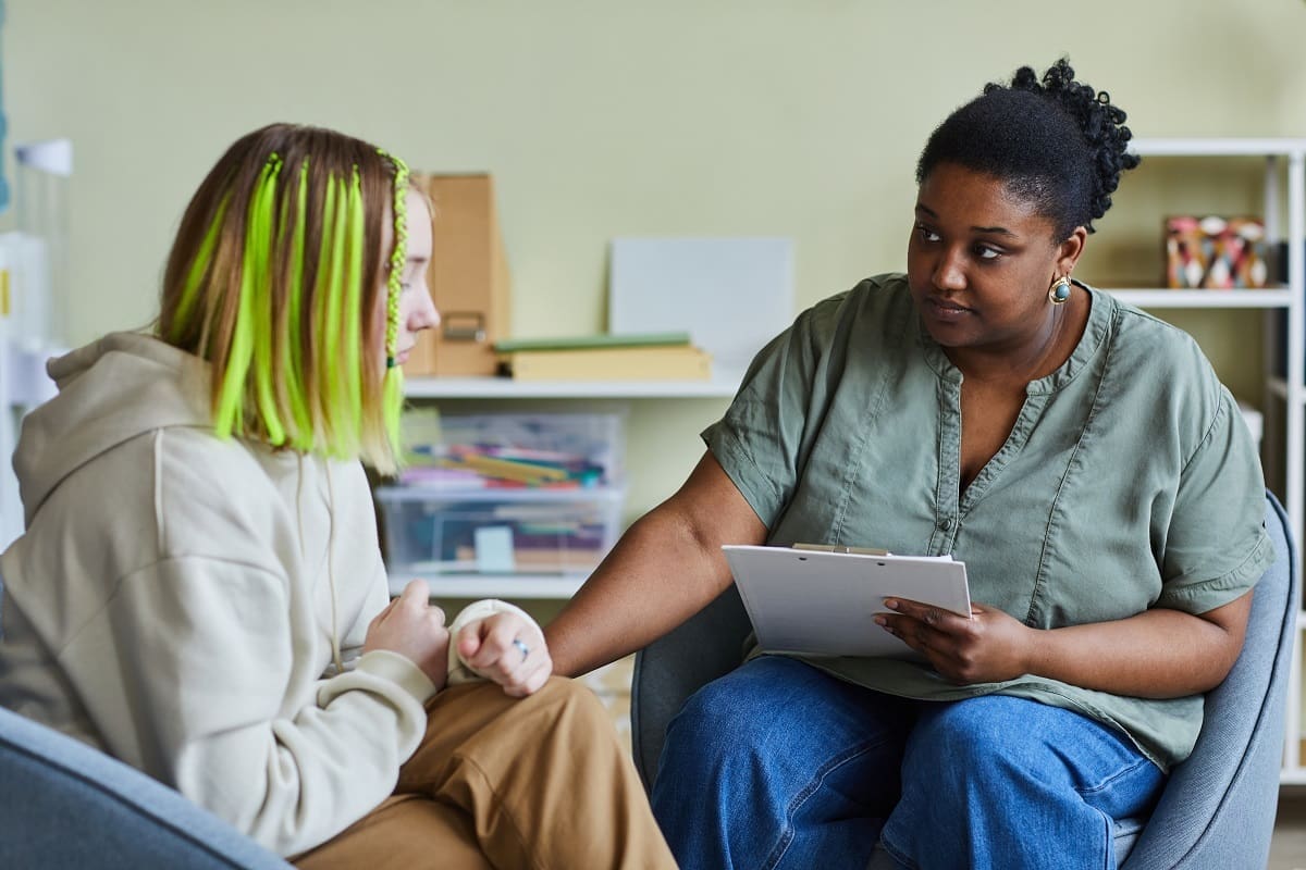 Clinical psychologist working in school