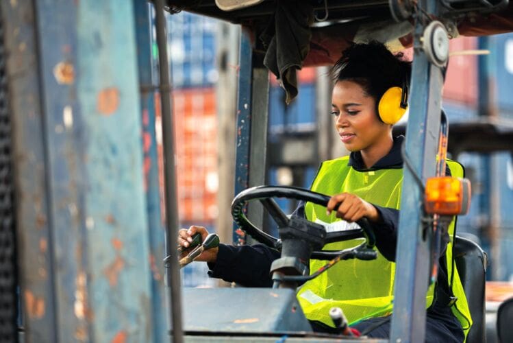 How to Become a Forklift Driver
