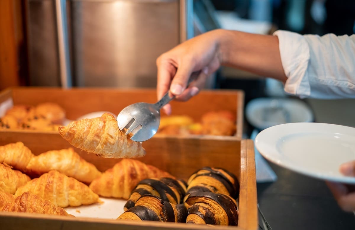 Safely serving food in supermarket