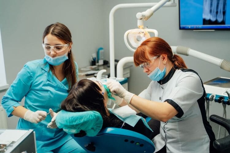 becoming a dental nurse