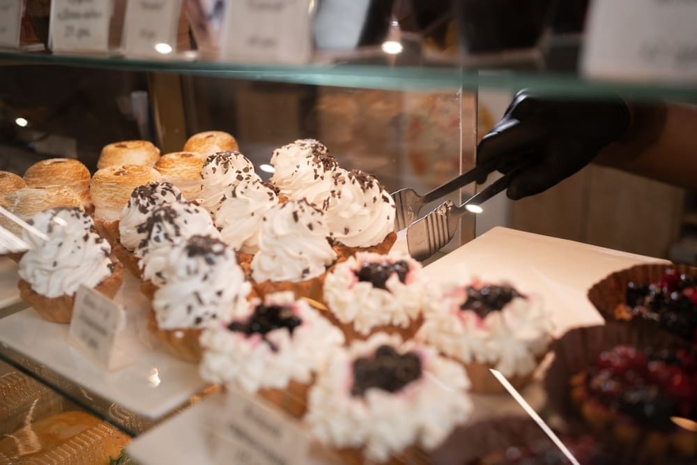 Food Safety and Hygiene in Dessert Parlours