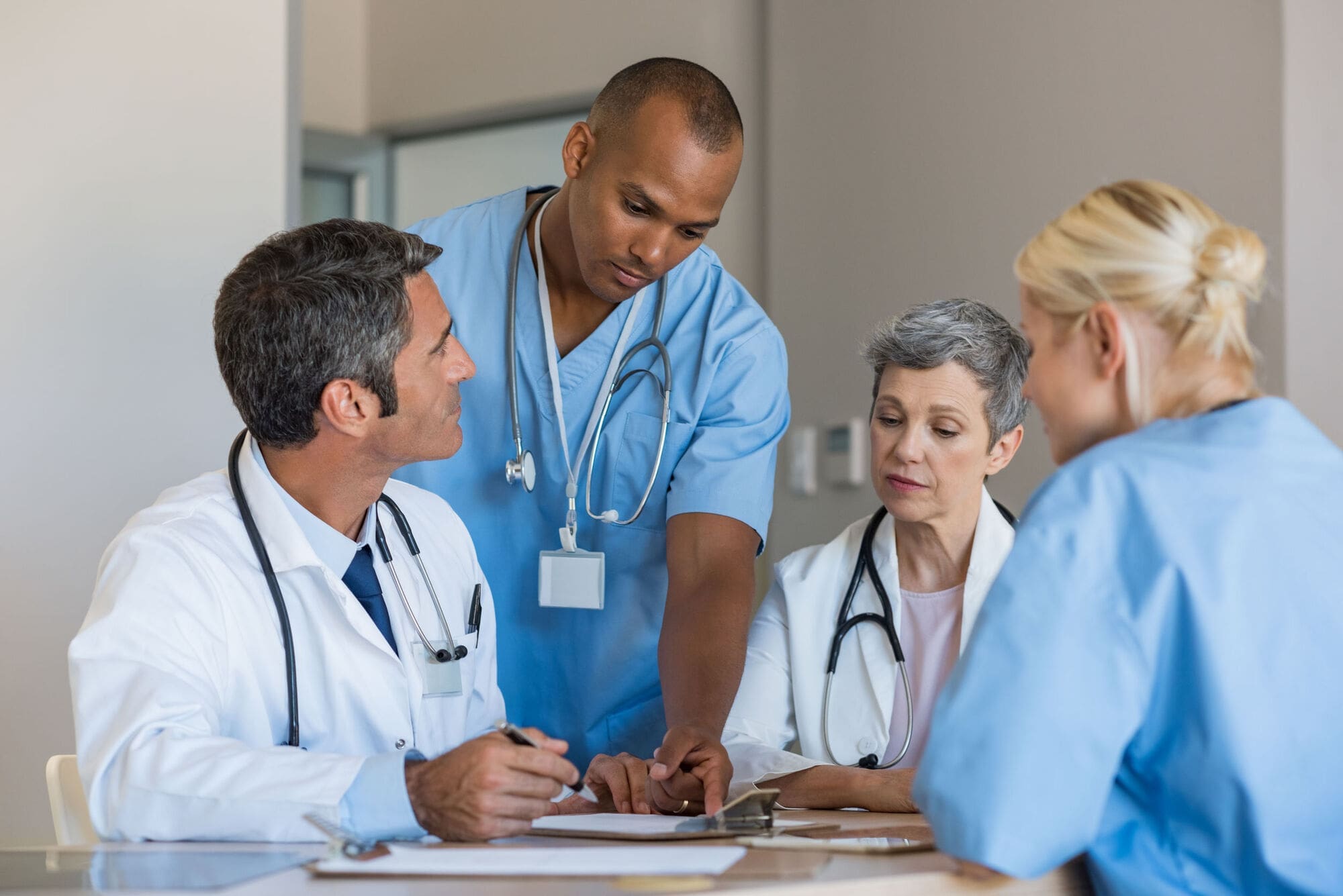 Handling Information Standard 14 Care Certificate