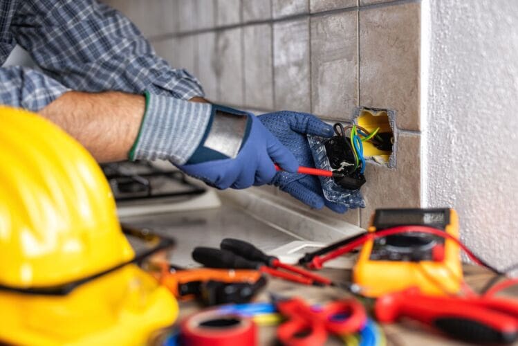 Health and Safety Guide for Electricians