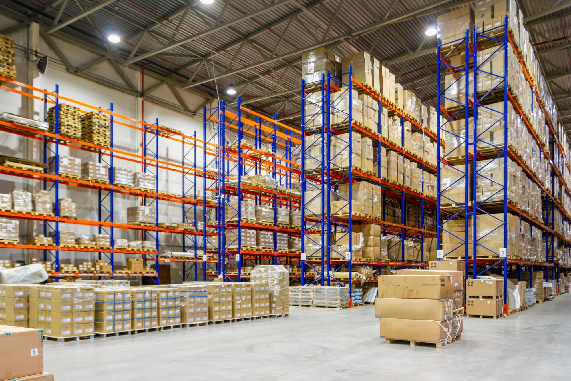 How to Become a Warehouse Operative