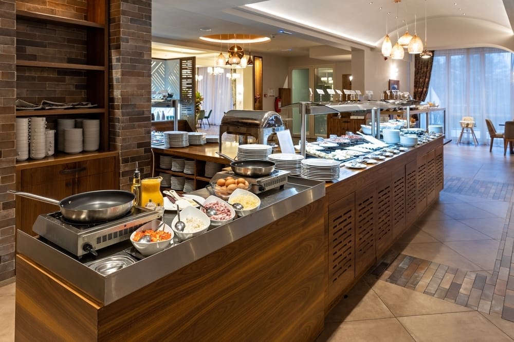 Safely Storing Food in Hotels