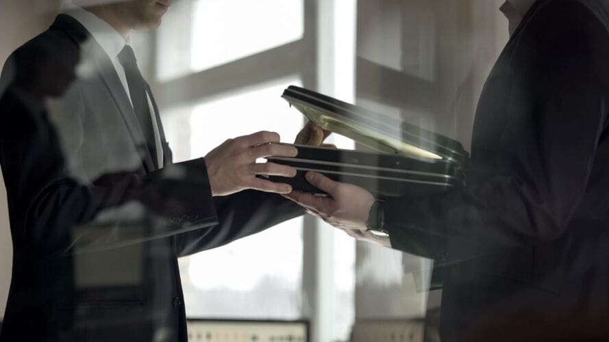 How Advanced Technologies are Tackling Money Laundering