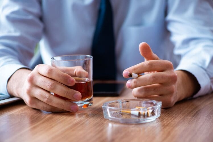 How Smoking and Alcohol Impact Cardiovascular Health
