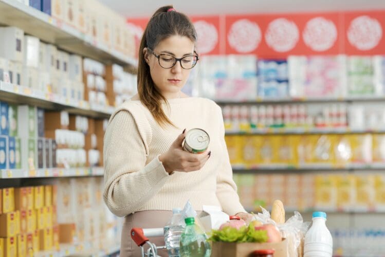 The Role of Food Labels in Promoting Health and Safety 2 Expiration dates on food labels